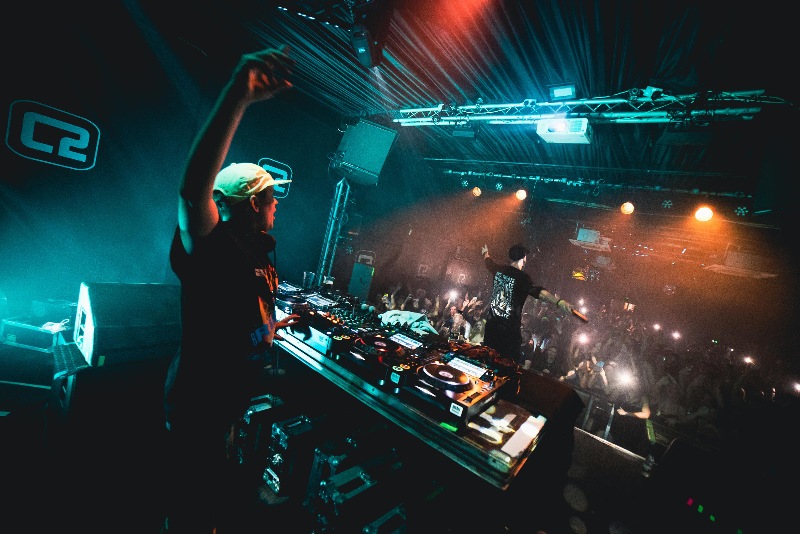 Hybrid Minds &amp; Tempza